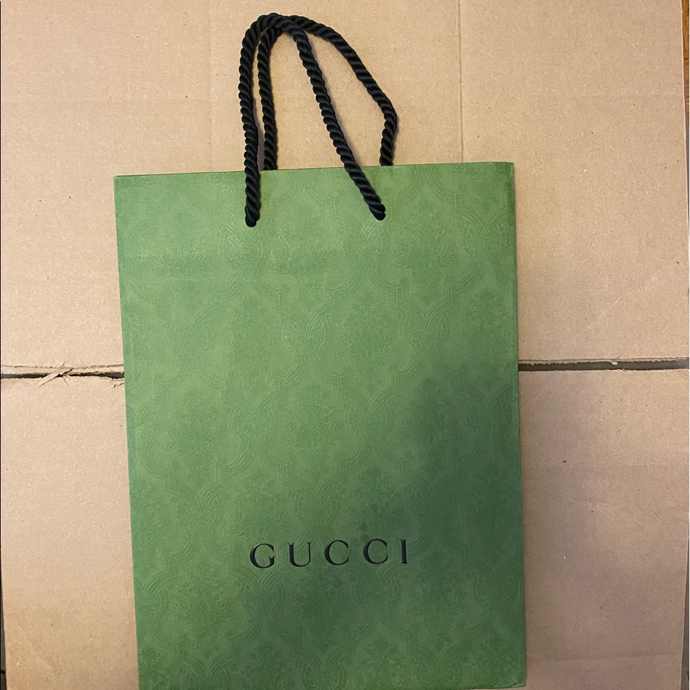 Gucci paper bag